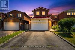 15 COG HILL DRIVE  Vaughan, ON L4K 1M6