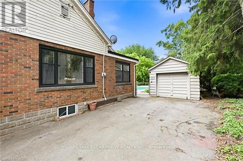 938 Cloverleaf Drive, Burlington, ON - Outdoor With Exterior