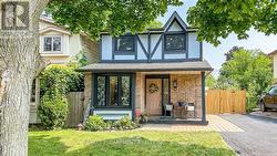 4 BALMORAL COURT  Haldimand, ON N3W 1E6