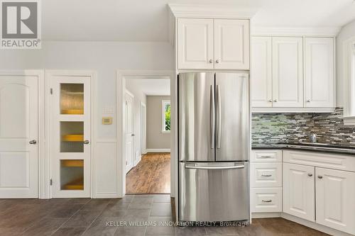 580 Weber Street E, Kitchener, ON - Indoor Photo Showing Kitchen