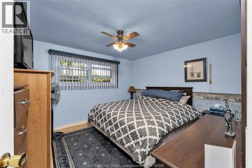 1664 Greenview Crescent, Windsor, ON - Indoor Photo Showing Bedroom