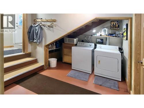 112 Corey Road, Quesnel, BC - Indoor Photo Showing Laundry Room