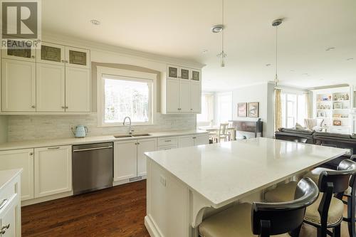 6 Stoneley Place, St. John'S, NL - Indoor Photo Showing Kitchen With Upgraded Kitchen