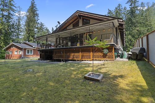 10215 Twin Bays Road, Twin Bays, BC - Outdoor With Deck Patio Veranda