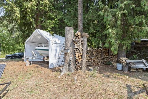 10215 Twin Bays Road, Twin Bays, BC - Outdoor