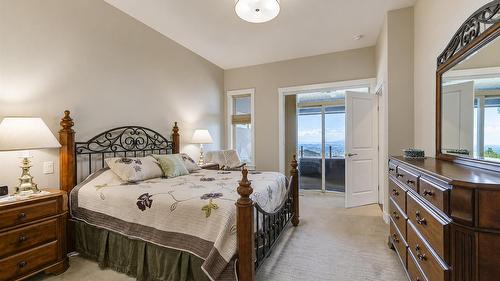 2-1836 Tower Ranch Boulevard, Kelowna, BC - Indoor Photo Showing Bedroom