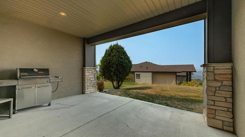 2-1836 Tower Ranch Boulevard, Kelowna, BC - Outdoor With Exterior