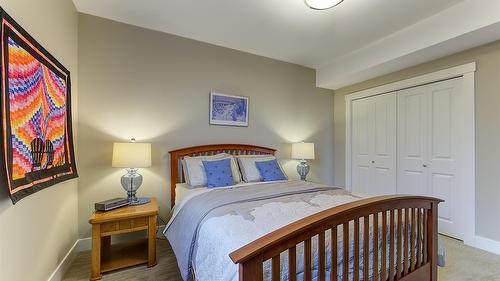 2-1836 Tower Ranch Boulevard, Kelowna, BC - Indoor Photo Showing Bedroom