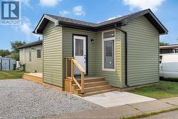 77 JULIE LANE Lakeshore, ON N8N 2V2