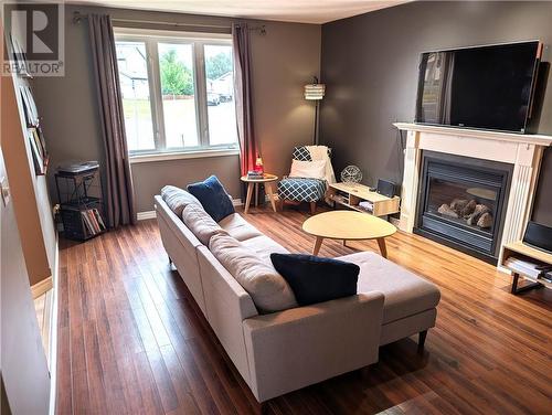 2472 Bancroft Drive, Sudbury, ON - Indoor Photo Showing Living Room With Fireplace