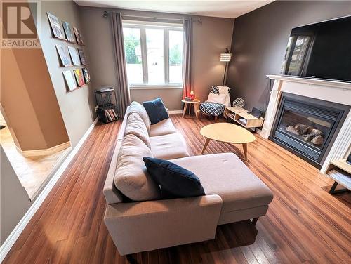 2472 Bancroft Drive, Sudbury, ON - Indoor Photo Showing Living Room With Fireplace