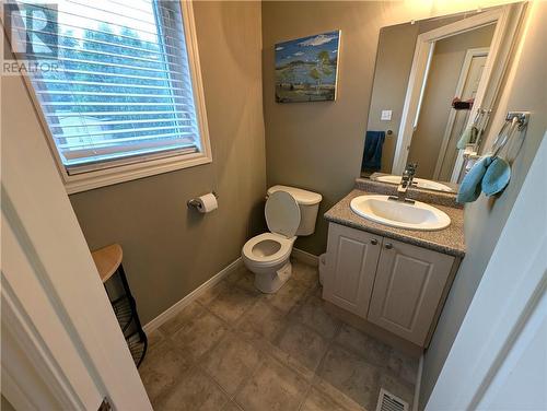 2472 Bancroft Drive, Sudbury, ON - Indoor Photo Showing Bathroom