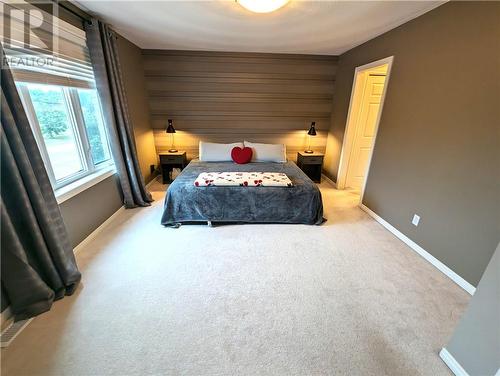 2472 Bancroft Drive, Sudbury, ON - Indoor Photo Showing Bedroom