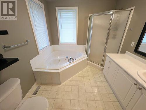2472 Bancroft Drive, Sudbury, ON - Indoor Photo Showing Bathroom