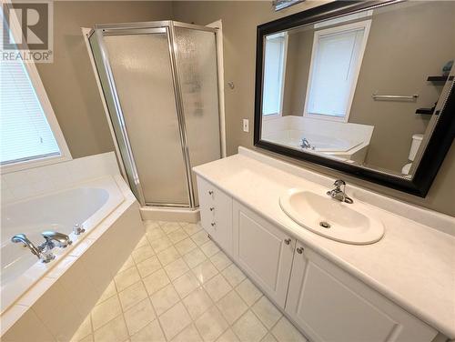 2472 Bancroft Drive, Sudbury, ON - Indoor Photo Showing Bathroom