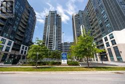 327 - 20 MEADOWGLEN PLACE Toronto, ON M1G 0A9