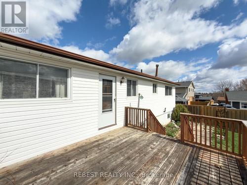 98 Cobblehill Road, Halton Hills, ON - Outdoor With Deck Patio Veranda With Exterior