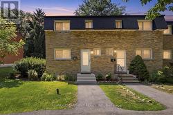 16 - 1420 GARTH STREET  Hamilton, ON L9B 1R6