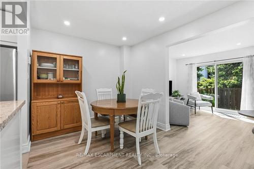 16 - 1420 Garth Street, Hamilton, ON - Indoor Photo Showing Dining Room