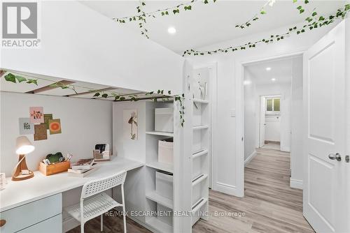 16 - 1420 Garth Street, Hamilton, ON - Indoor Photo Showing Office