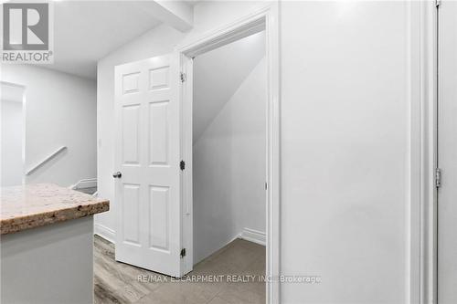 16 - 1420 Garth Street, Hamilton, ON - Indoor Photo Showing Other Room