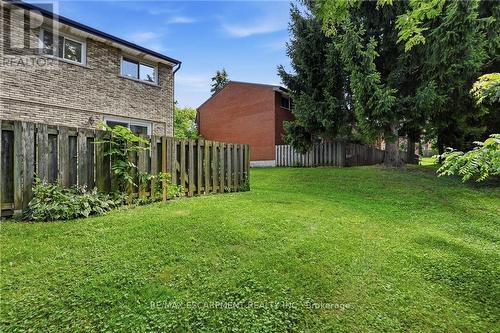 16 - 1420 Garth Street, Hamilton, ON - Outdoor