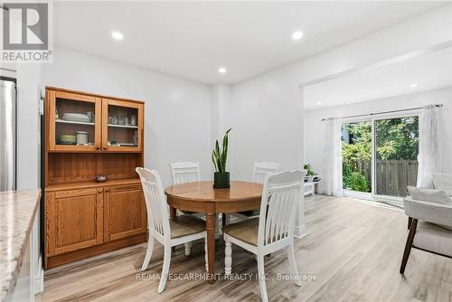 16 - 1420 Garth Street, Hamilton, ON - Indoor Photo Showing Dining Room