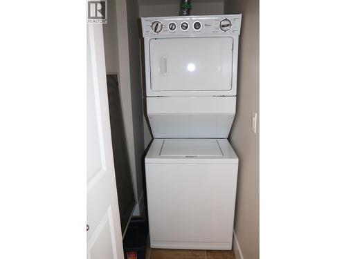 130 Colebrook Road Unit# 61, Kamloops, BC - Indoor Photo Showing Laundry Room