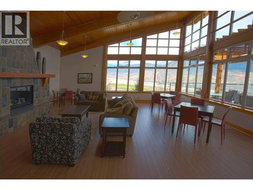 130 Colebrook Road Unit# 61, Kamloops, BC - Indoor With Fireplace
