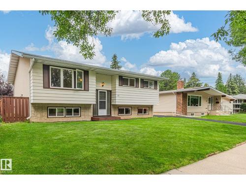 29 Fawcett CR  St. Albert, AB T8N 1W3