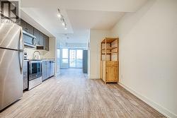 402 - 10 WILBY CRESCENT Toronto, ON M9N 1E6