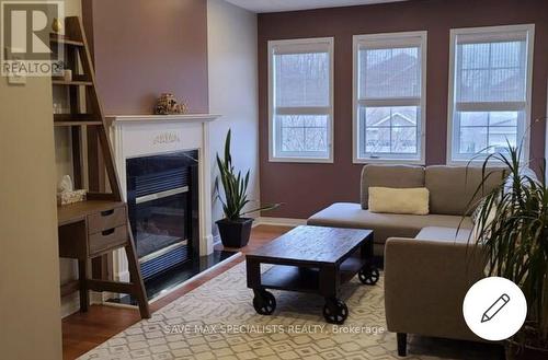 1393 Inuit Trail, Mississauga, ON - Indoor With Fireplace