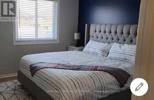1393 Inuit Trail, Mississauga, ON - Indoor Photo Showing Bedroom