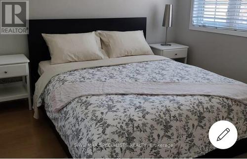 1393 Inuit Trail, Mississauga, ON - Indoor Photo Showing Bedroom