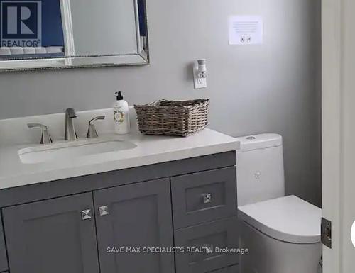 1393 Inuit Trail, Mississauga, ON - Indoor Photo Showing Bathroom