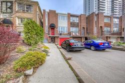 MAIN - 230 BALLIOL STREET Toronto, ON M4S 1C5