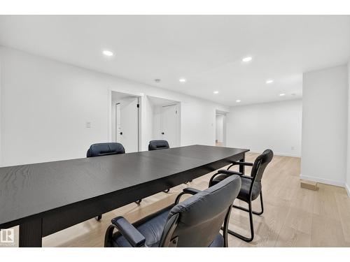 6011 93A Av Nw, Edmonton, AB - Indoor