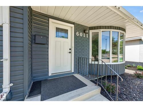 6011 93A Av Nw, Edmonton, AB - Outdoor With Deck Patio Veranda With Exterior