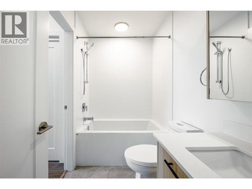 Photo from similar unit. - 1380 Pridham Avenue Unit# 314, Kelowna, BC - Indoor Photo Showing Bathroom