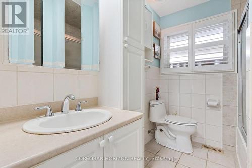 744 Birchwood Avenue, Cambridge, ON - Indoor Photo Showing Bathroom