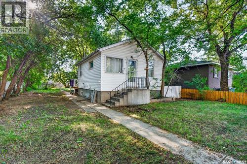 209 V Avenue S, Saskatoon, SK - Outdoor