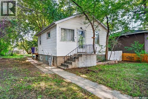 209 V Avenue S, Saskatoon, SK - Outdoor