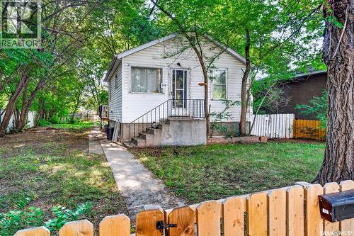 209 V Avenue S, Saskatoon, SK - Outdoor