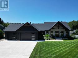 13 ROBBIE LANE  Kincardine, ON N0G 2T0