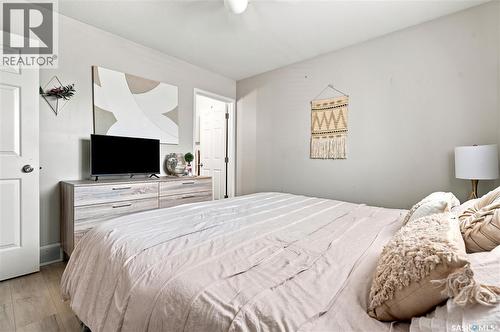 239 Manning Crescent, Saskatoon, SK - Indoor Photo Showing Bedroom