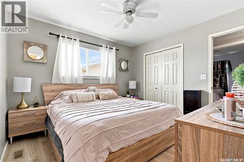 239 Manning Crescent, Saskatoon, SK - Indoor Photo Showing Bedroom