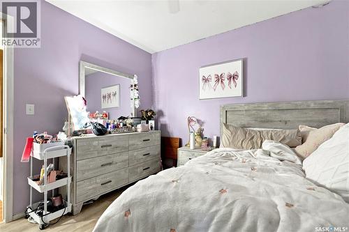 239 Manning Crescent, Saskatoon, SK - Indoor Photo Showing Bedroom