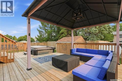 239 Manning Crescent, Saskatoon, SK - Outdoor With Deck Patio Veranda With Exterior