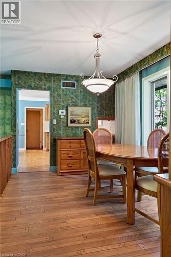 44 Colquhoun Crescent, Hamilton, ON - Indoor Photo Showing Dining Room
