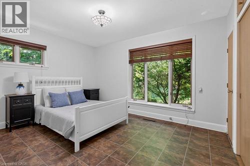 44 Colquhoun Crescent, Hamilton, ON - Indoor Photo Showing Bedroom